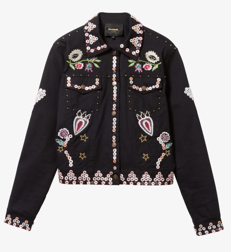 Яке Desigual