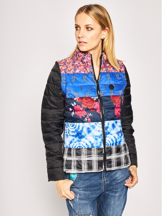 Яке Desigual
