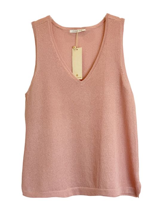 Pieces top
